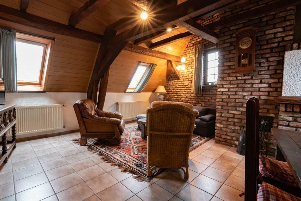 Ferienwohnung Flaemisches Weinhaus ヴィントリッヒ エクステリア 写真